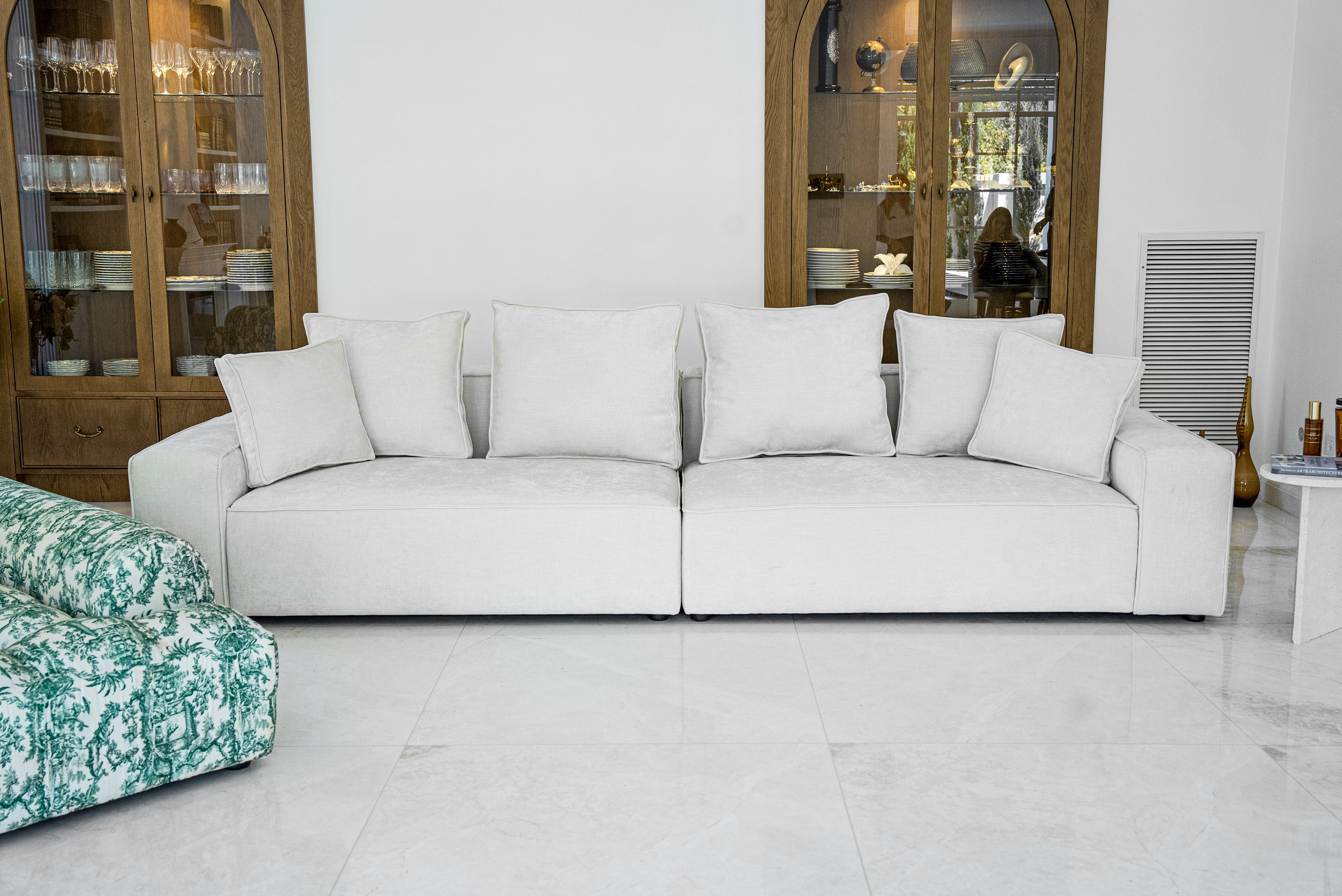 Le Nuage Blanc - elegant white modular sofa with plush cushions and clean lines, perfect for contemporary interiors"